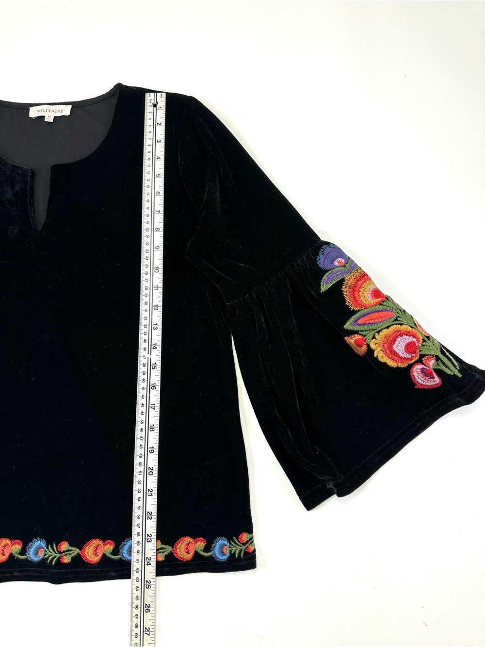 Solitaire Black Velvet Embroidered Boho Bell Sleeve Top M Boho Whimsigoth Folk - Picture 5 of 10